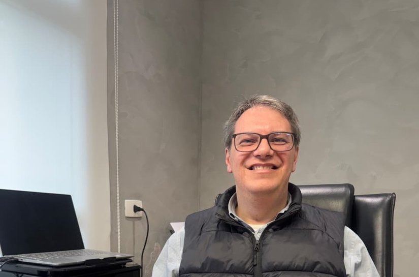 Apresentador Claudio Gonçalves transforma histórias de superação em conhecimento no Arte de Vencer
