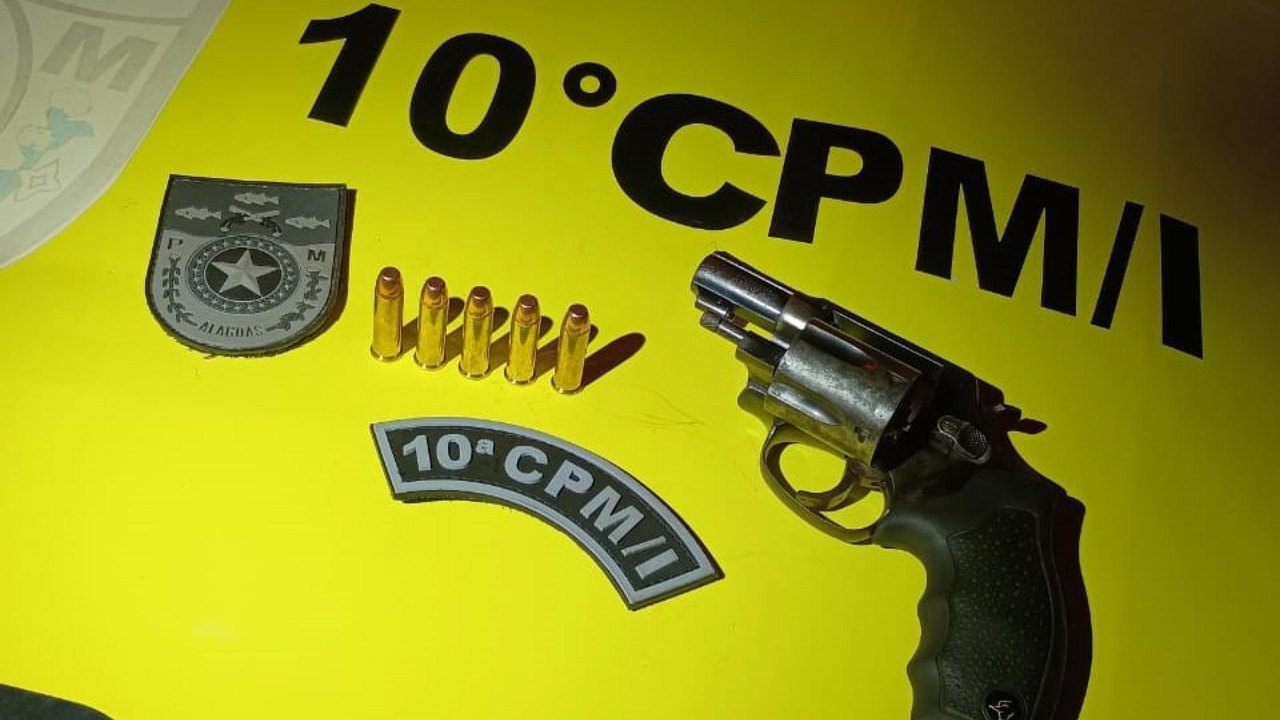  PM apreende 22 armas de fogo e sete quilos de drogas em uma semana 