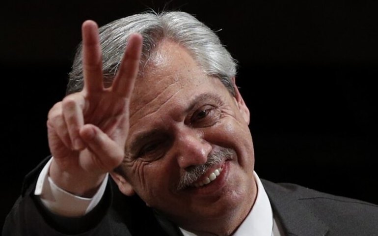 Presidente da Argentina se reúne com Lula hoje em São Paulo, diz agência estatal