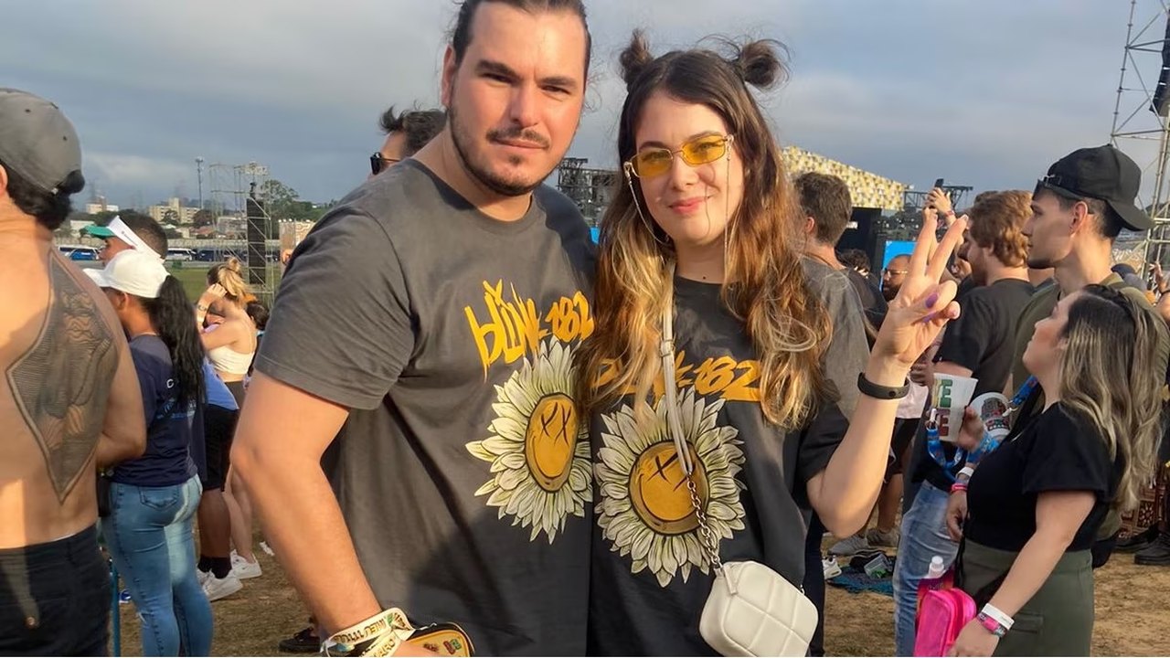 Lollapalooza 2023: fãs usam camisetas do Blink-182 em protesto