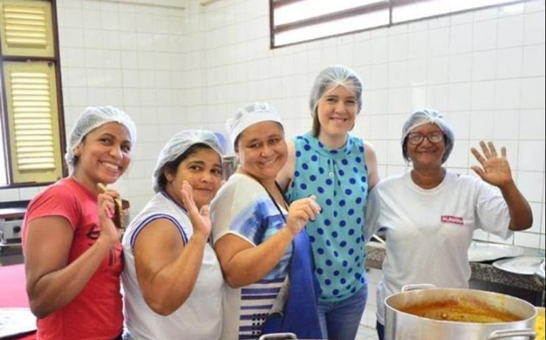 Lei da deputada Cibele Moura torna-se referência no auxilio de alunos durante a pandemia