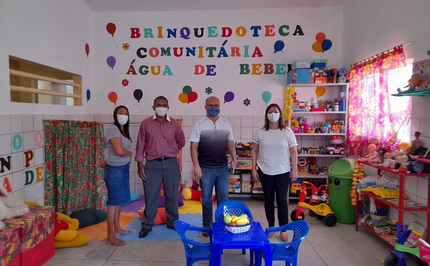 Brinquedoteca comunitária é criada em Arapiraca com apoio da Uneal