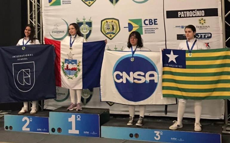Com apoio do Governo de Alagoas, atletas do Anthares brilham na Copa Norte-Nordeste de Esgrima
