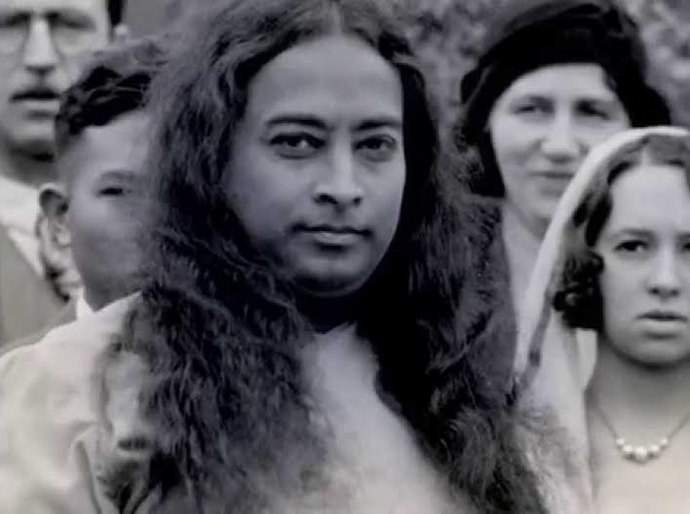 Documentário Awake - A Vida de Yogananda e comédia O Novíssimo Testamento estreia no Arte Pajuçara