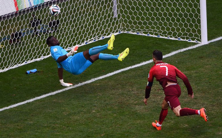 CR7 e Daniel Alves teriam se desentendido em Prêmio Fifa