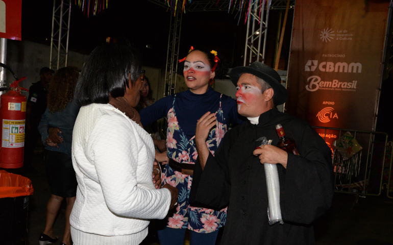 Cia. Deu na Telha leva teatro popular ao Grande Arraiá, que começa nesta sexta (25)