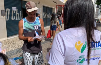 Equipes da prefeitura de Arapiraca realizam ação de prevenção e fiscalização pelas ruas do centro