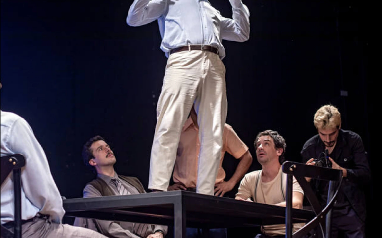 Montagem de Ibsen amplia discussão sobre mobilidade social e racismo