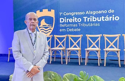 Celyrio Adamastor marca presença na abertura do 1º Congresso Alagoano de Direito Tributário