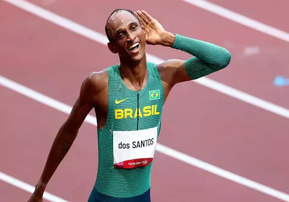 Piu avança à final dos 400 metros com barreira e vai defender título mundial em Budapeste