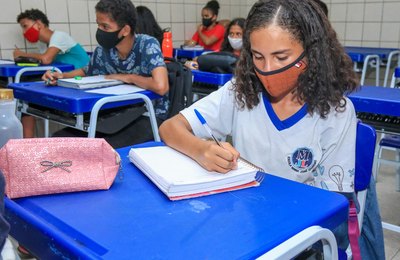 Equipa Escola traz conforto e melhorias para a aprendizagem na rede pública estadual 