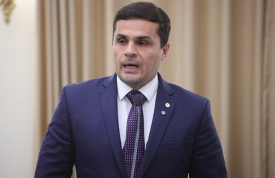 Alexandre Ayres propõe homenagem ao Doutor Wanderley pela criação do Hospital do Coração