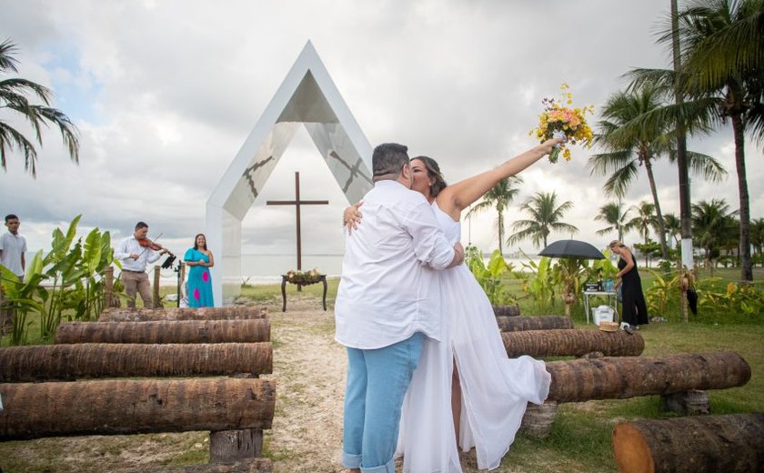 Turistas de São Paulo casam na Capelinha de Jaraguá