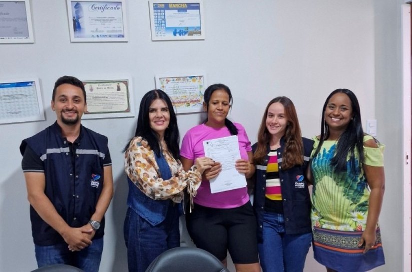 Programa Minha Casa Legal realiza mais uma entrega gratuita de projeto arquitetônico para construção de casas