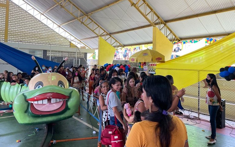 Dia das Crianças é comemorada com parque de diversão em São Brás