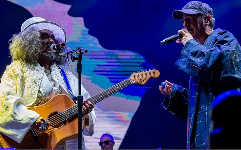 Zeca Baleiro e Chico César apresentam em São Paulo o show “Ao Arrepio da Lei”