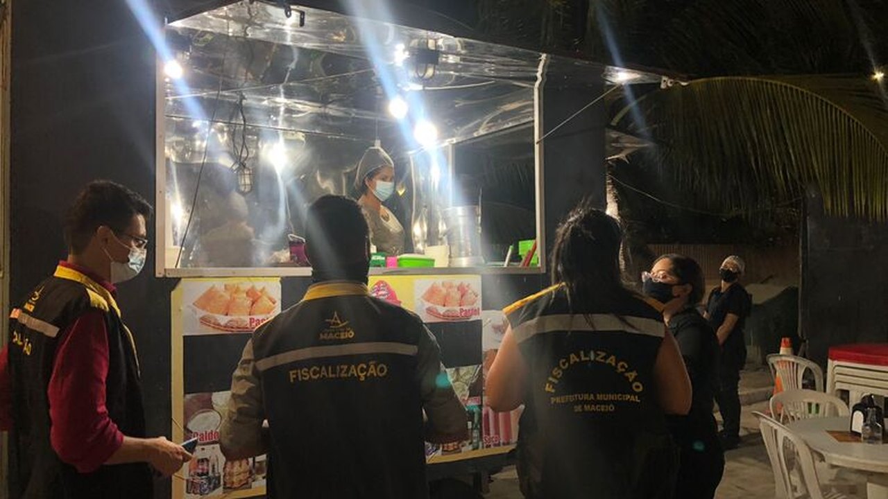 Convívio Social realoca comerciantes do Food Park do Alagoinhas para Pajuçara