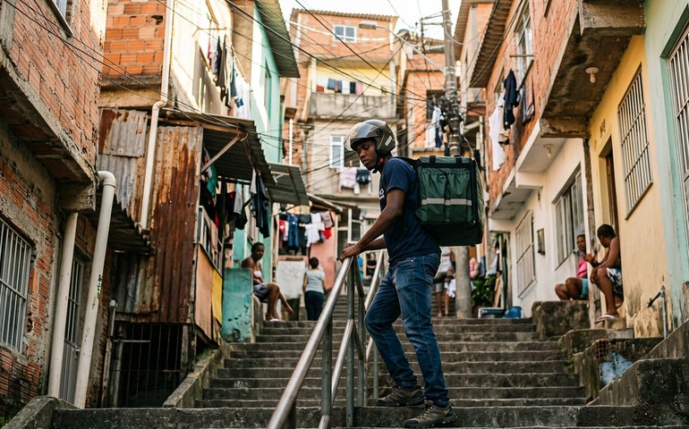 Serviço de delivery chega às comunidades