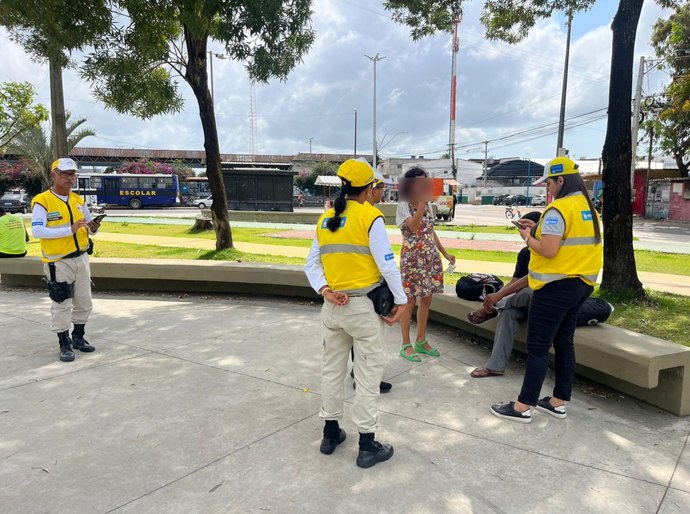 Ronda no Bairro acolhe casal em situação de vulnerabilidade no Benedito Bentes