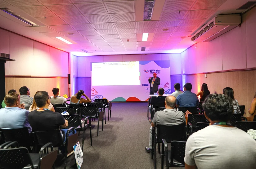 Diálogo entre municípios, estado e união marca debates do Eixo Meio Ambiente