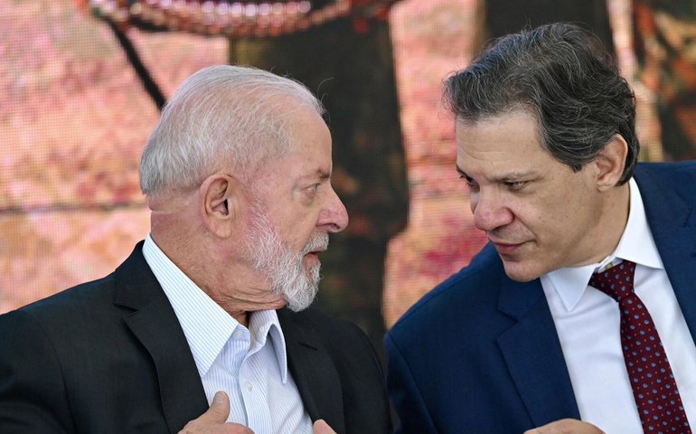 Sinalizações de Lula e dados do Datafolha reabrem debate sobre plano B no PT, diz mídia