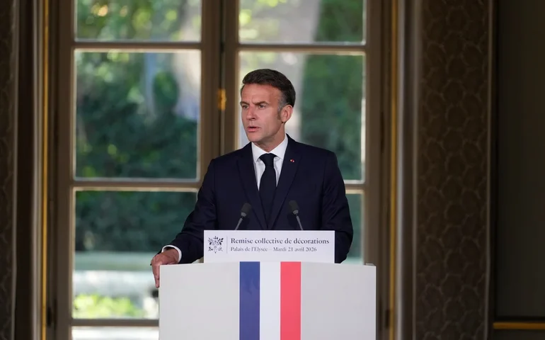 Macron defende negociações para fortalecer cessar-fogo entre Líbano e Israel