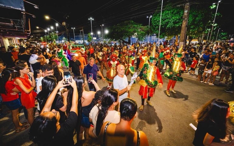 Desfile do Natal de Todos Nós impulsiona geração de emprego e renda em Maceió