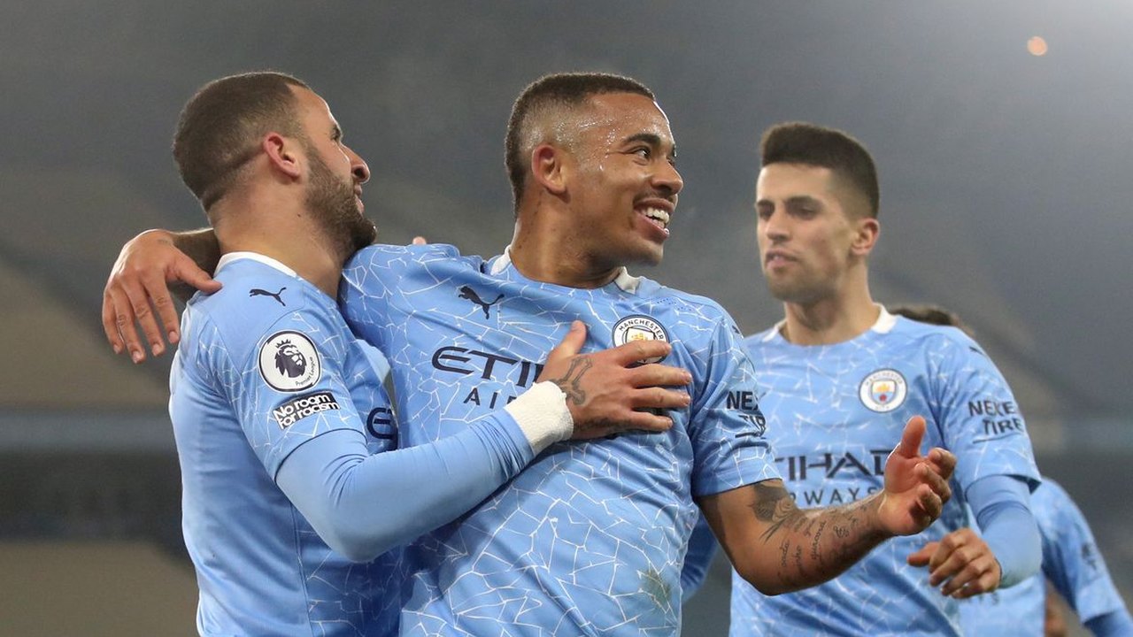 Com hat-trick de Mahrez, City bate Sheffield e vai à final da Copa da Inglaterra