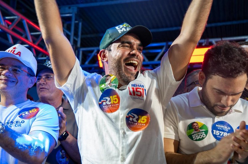 Com forte emoção, Davi Maia reúne apoiadores em Quebrangulo