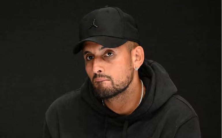 Kyrgios vira baixa no Aberto da Austrália e passará por cirurgia no joelho