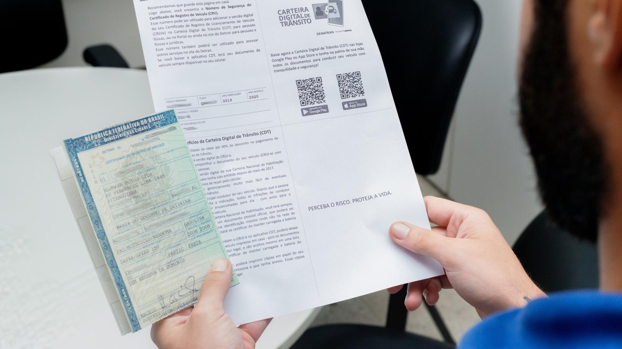 Perdeu o documento de Compra e Venda do veículo? Saiba como solicitar a 2ª via do CRV