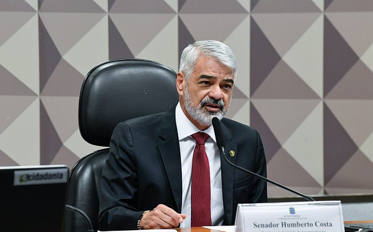 Humberto pede apuração sobre perda de 59 milhões de vacinas