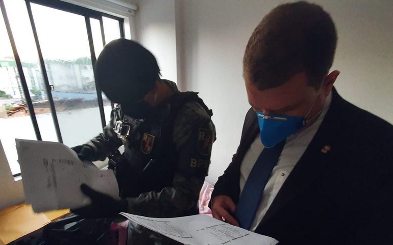 Operação do Ministério Público prende advogada e servidor do Poder Judiciário