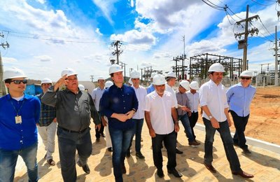 Marx Beltrão participa de entrega da nova linha de distribuição da Eletrobras no Sertão