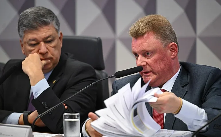 Contador confirma na CPMI serviço a entidades sob suspeita de fraude