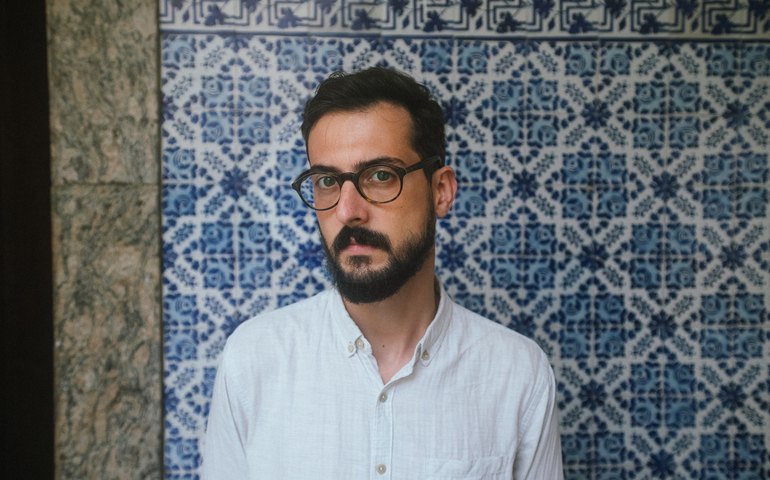 'São Sebastião': romance de Luis Felipe Abreu vence I Prêmio UERJ de Literatura e explora os ecos de pandemias na memória familiar