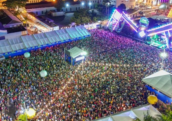 Terceira noite do Verão Massayó leva mais de 150 mil pessoas ao bairro do Jaraguá