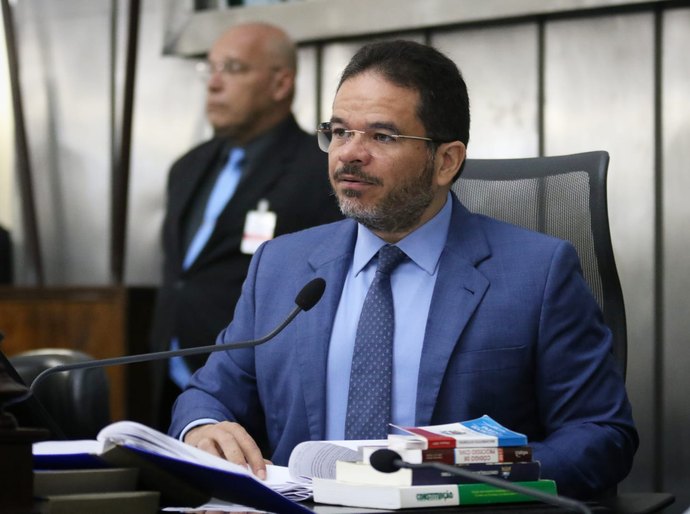 Presidente Marcelo Victor reforça prerrogativas do Legislativo e defesa da Constituição