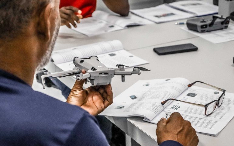 Guardas Municipais recebem capacitação para uso de drones