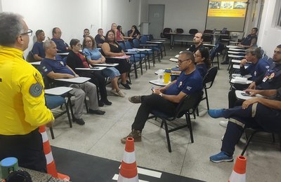 Maio Amarelo: palestra no Samu conscientiza sobre segurança no trânsito