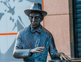 “Tudo vale a pena se a alma não é pequena”: o que Fernando Pessoa quis dizer?