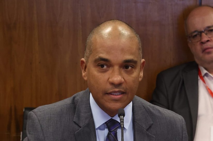 Conselheiro de Comunicação da Câmara, Clayton Santos apresenta em Brasília proposta de homenagem à Intercom e ao pesquisador alagoano José Marques de Melo