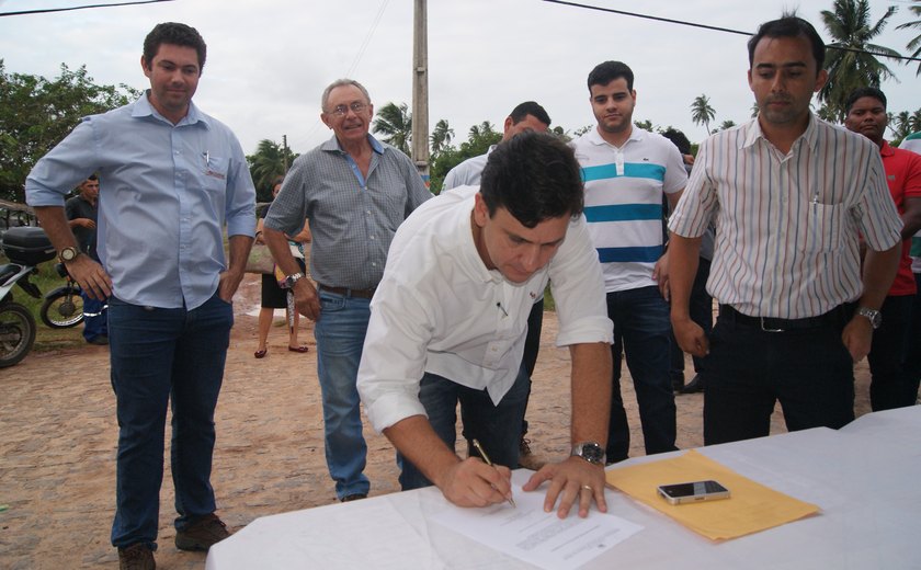 Prefeito Marcelo Beltrão assina ordem de serviço para construção de Ginásio Poliesportivo