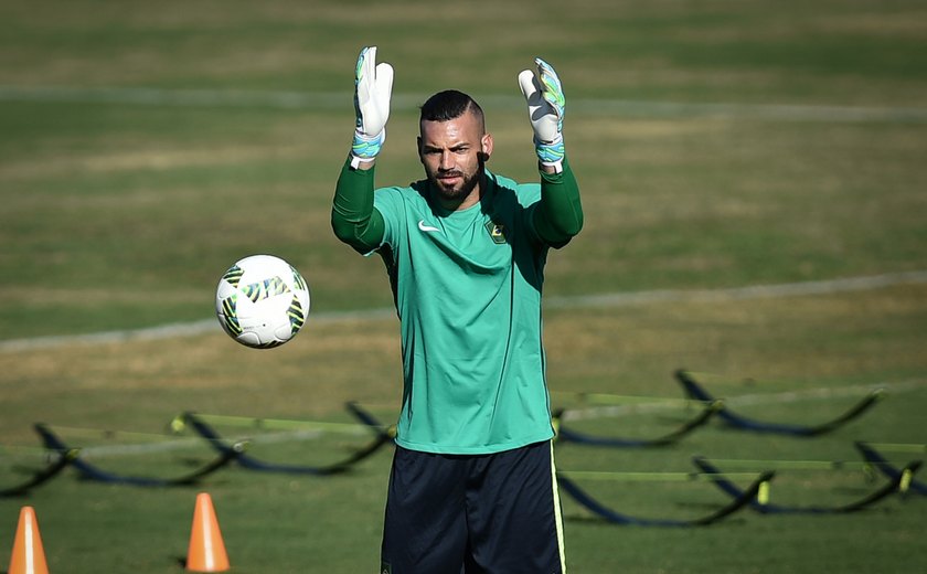 Sem Weverton, Gustavo Gómez e Piquerez, Abel arma Palmeiras para pegar América-MG