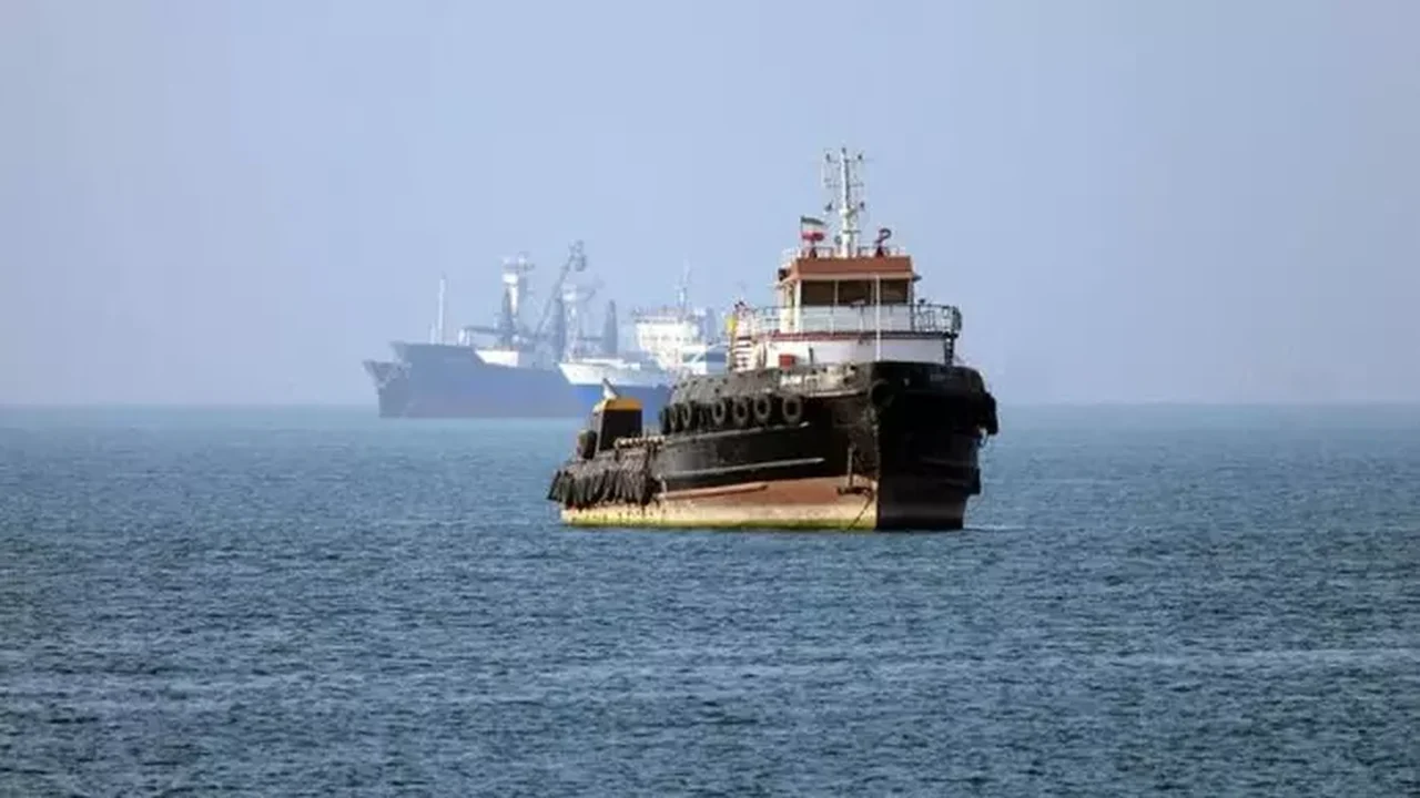 Ataque a navio deixa 1 morto e feridos no Estreito de Ormuz