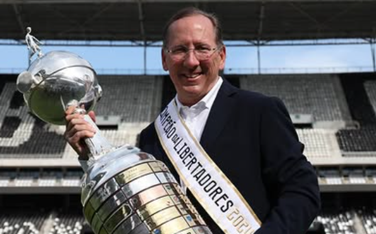 Dono do Botafogo, Textor ironiza jogo com PSG no Mundial de Clubes: 'Um pequeno time de Paris'