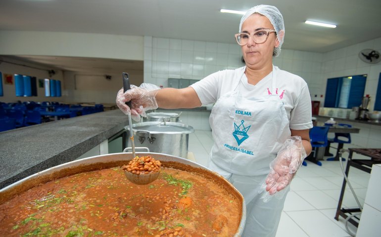 Chamada pública para aquisição de produtos da agricultura familiar na alimentação escolar começa nesta sexta (17)