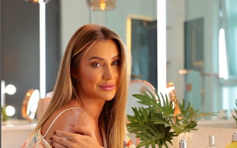 Ana Paula Siebert passa por cirurgia