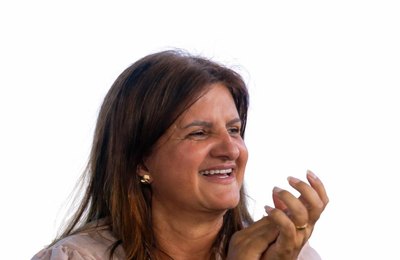 Pesquisa aponta aprovação de 91,6% da gestão da prefeita Ziane Costa em Delmiro Gouveia