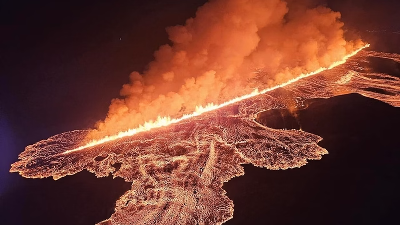 Islândia: vulcão entra em erupção pela sexta vez desde dezembro